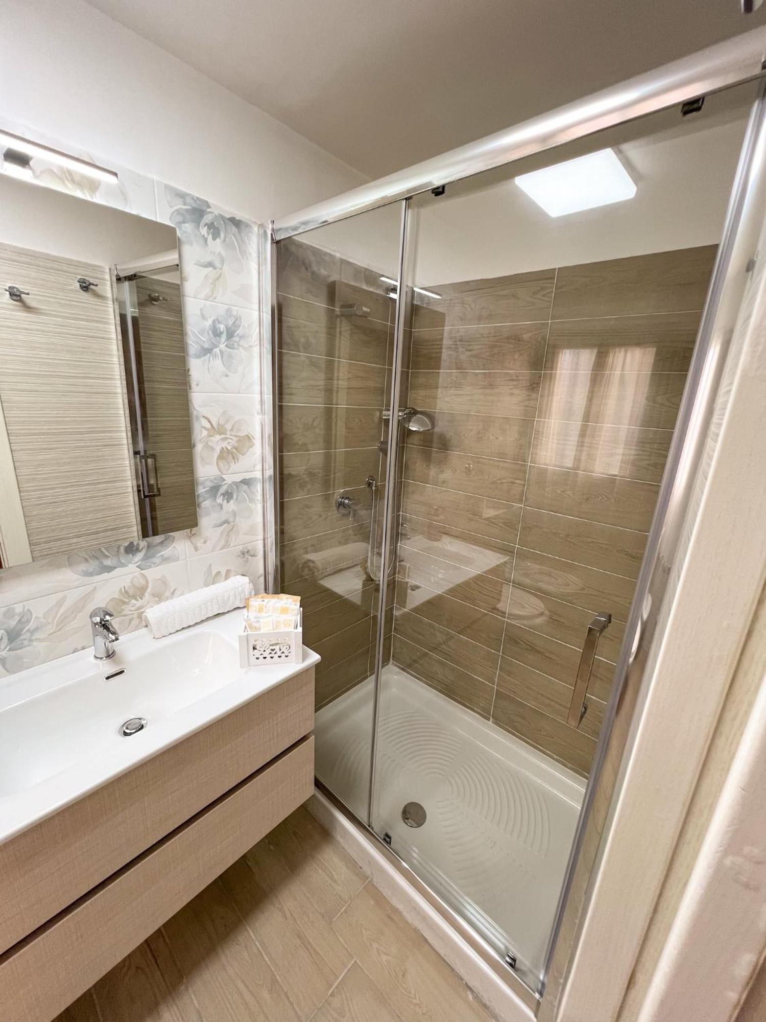 Romantic Suite Napels Buitenkant foto